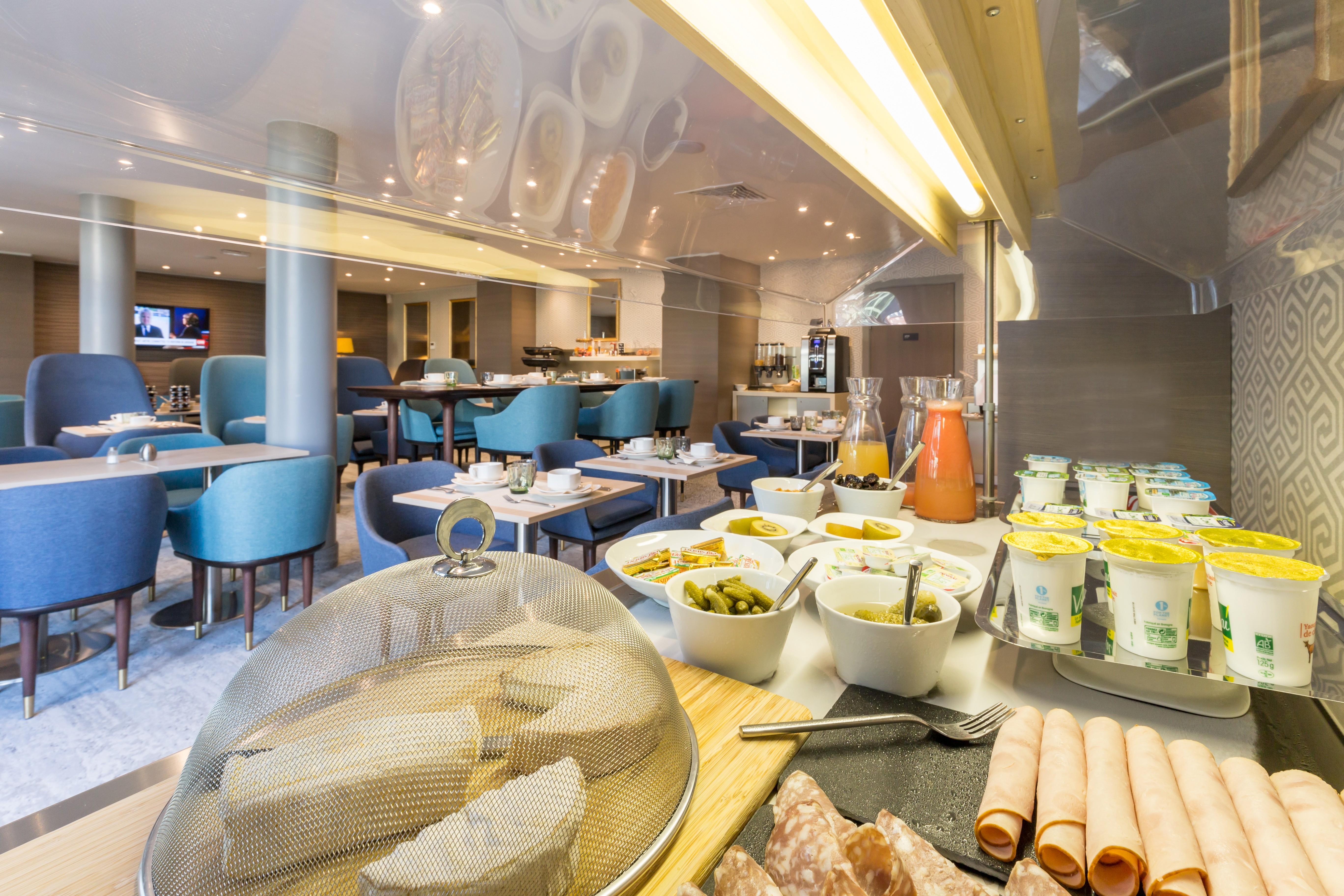 Residence Pierre & Vacances Premium Presqu'Ile De La Touques Deauville Exterior photo The lounge at the airport