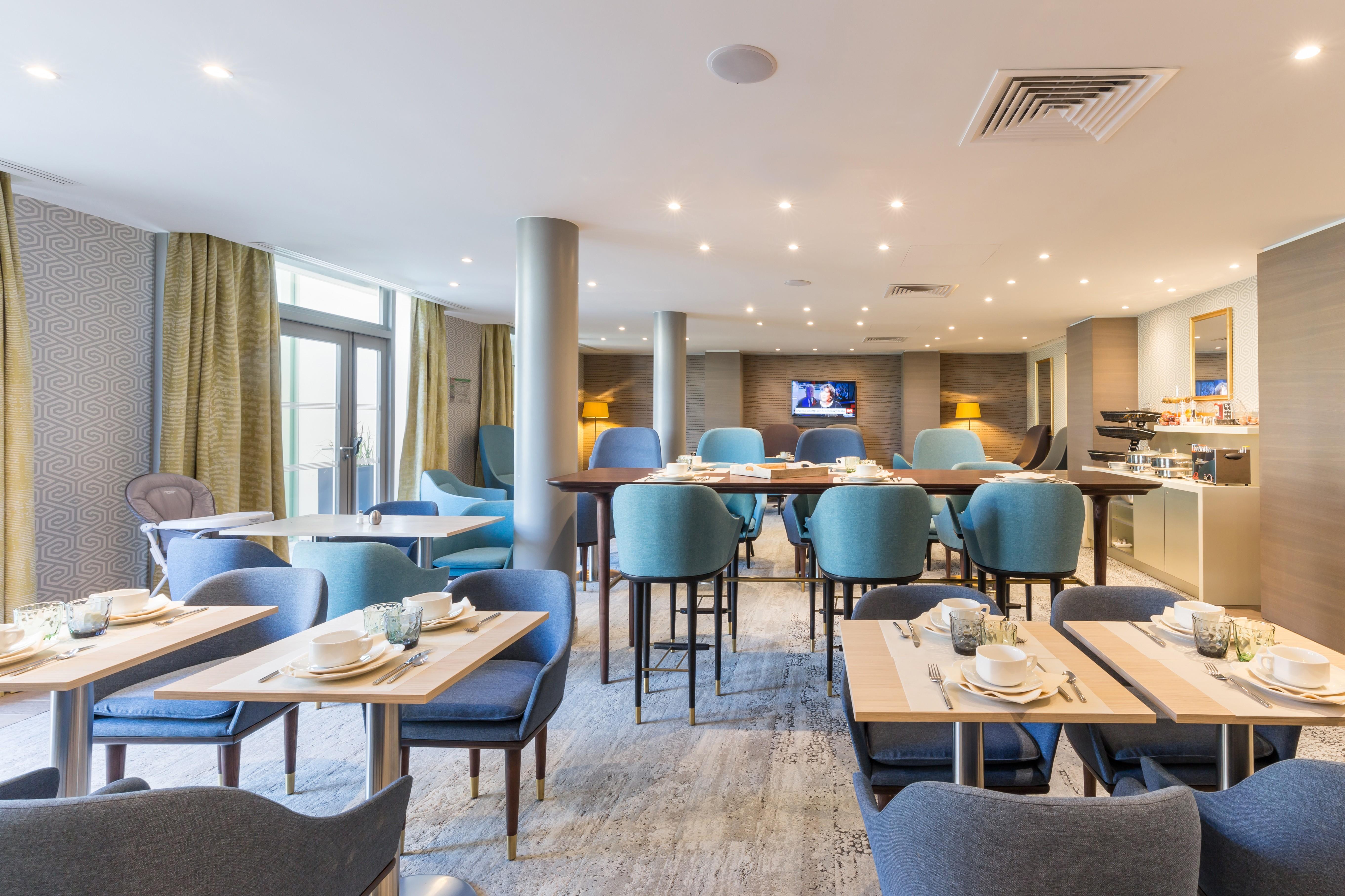 Residence Pierre & Vacances Premium Presqu'Ile De La Touques Deauville Exterior photo The lounge at Dublin Airport